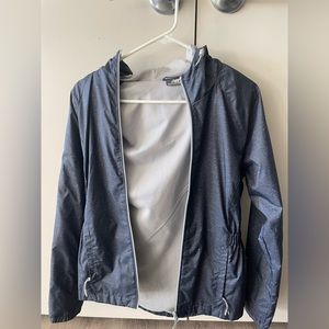 New Balance woman’s windbreaker jacket